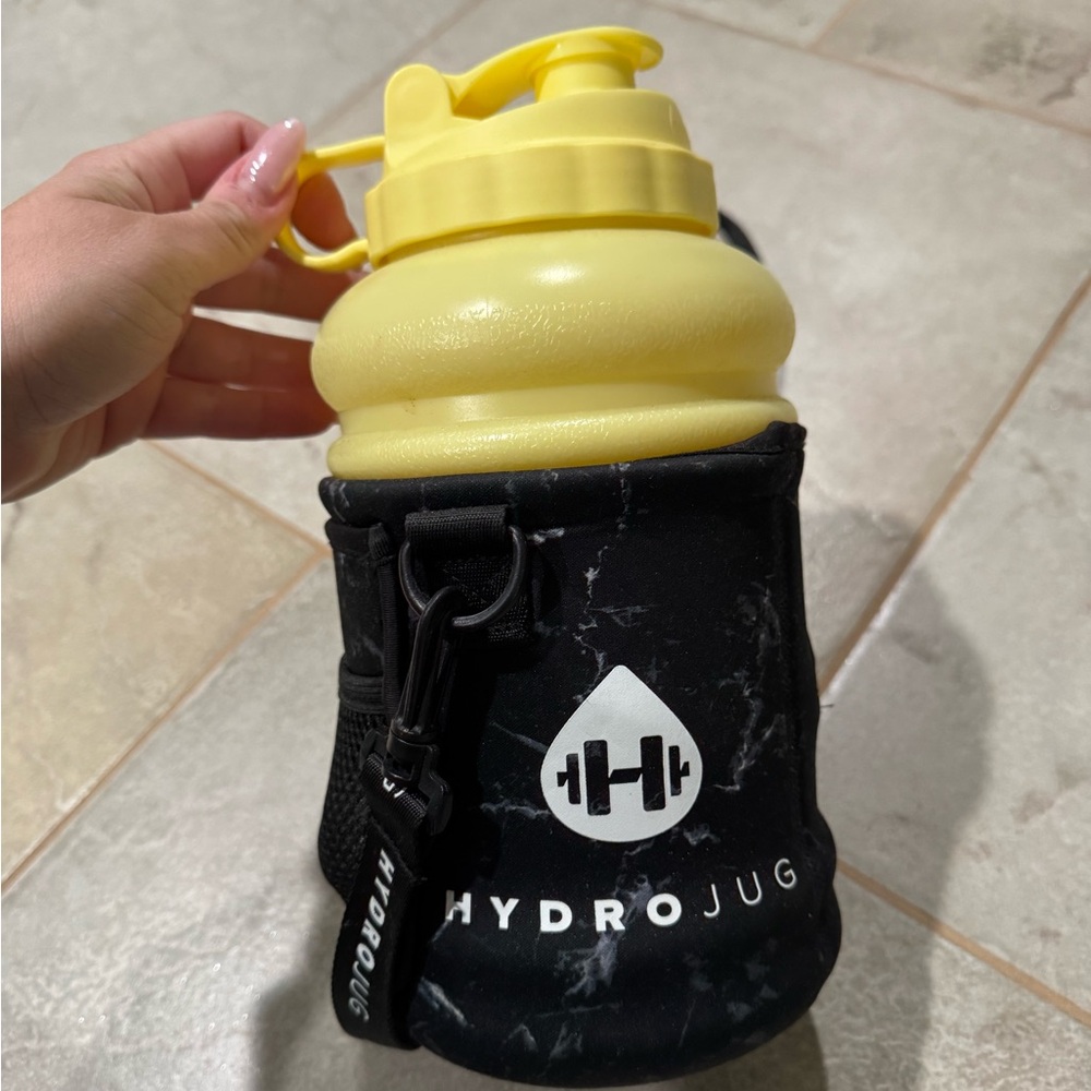 HydroJug 64 oz
